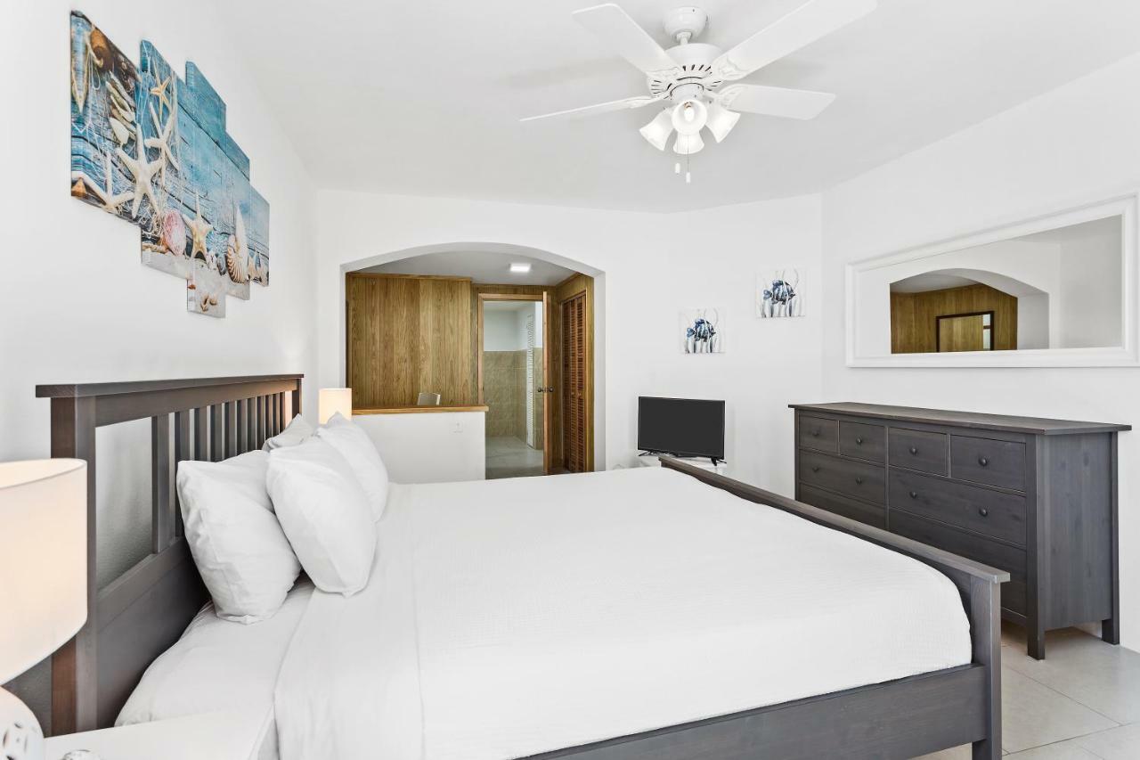 Turtle'S Nest Beach Resort Meads Bay 外观 照片